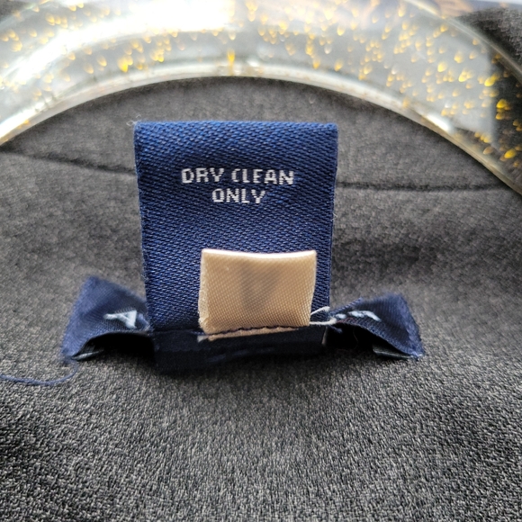 Ann Taylor Gray Blazer - Size 2 - Picture 5 of 7